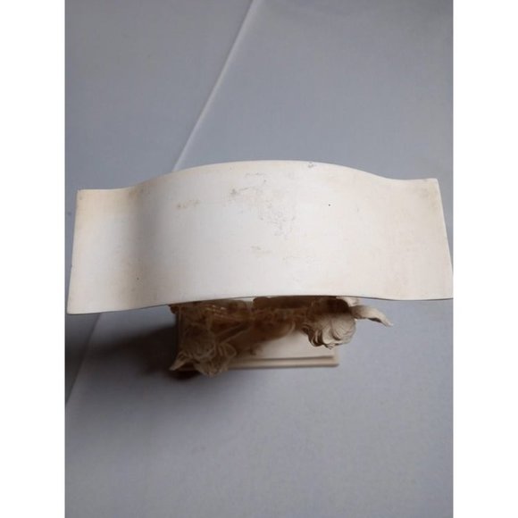 9.5" Trellis Angel Cherubs White Resin Statue with Hook on Back - Picture 3 of 6